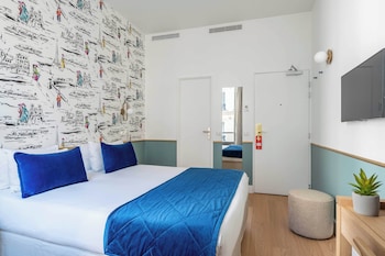 Double Room - Complimentary soft minibar,courtesy tray, Chromecast and digital press