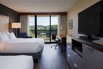 Room, 2 Queen Beds, Balcony