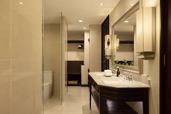 Club Grand Room Two Queen