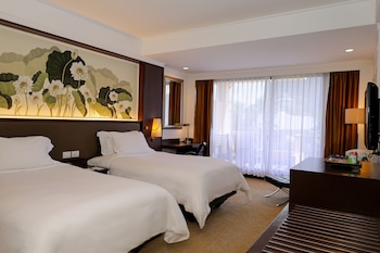 Premium Room, 2 Twin Beds, Garden View