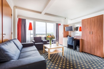 Business Suite, 1 King Bed