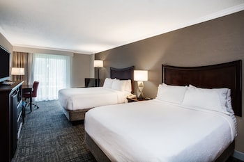 Premium Room, 2 Queen Beds, Pool View
