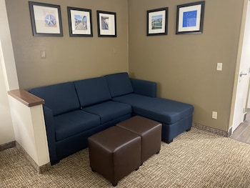 Suite, 1 King Bed with Sofa bed, Non Smoking