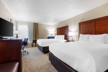 Standard Room, 2 Queen Beds, Non Smoking