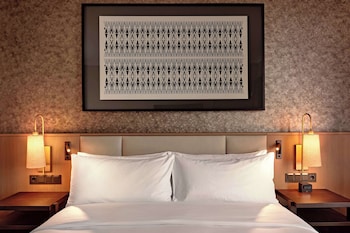 Premium Room, 1 King Bed (Panorama)
