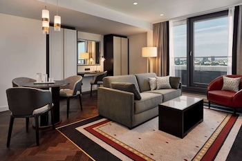 Suite, 1 King Bed (Grand View Penthouse)