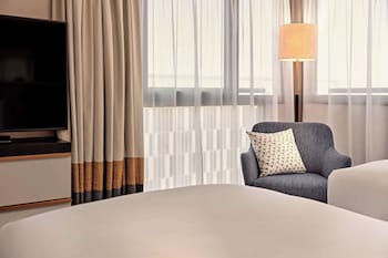 Junior Suite, 1 King Bed (Panorama)