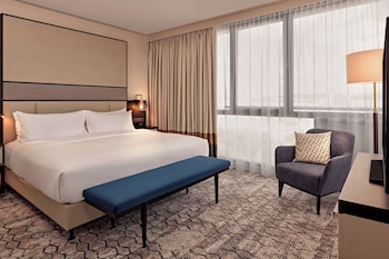 Grand Loft, 1 King Bed, Non Smoking (Panorama)