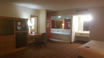 Honeymoon Suite, 1 King Bed with Sofa bed
