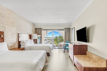 Premium Room, 2 Double Beds, Non Smoking, Garden View