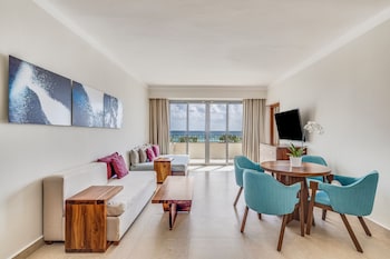 2 Bedroom Master Suite