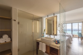 2 Bedroom Master Suite