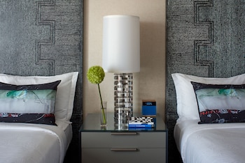 Room, 2 Double Beds (Skyline View)