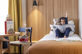 Triple room (1 double bed or 2 twin beds - subject to availability + 1 single bed)