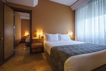Connecting Rooms