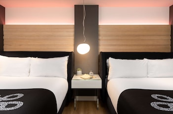 Room, 2 Double Beds, Roll-in Shower (Mobility/Hearing Accessible)