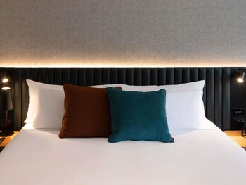 Superior Room, 1 King Bed