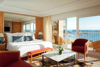 Suite, 1 Bedroom, Sea View (Balcony)