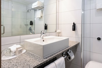 Partial Harbourview 1 King