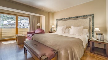 Deluxe Double or Twin Room, City View