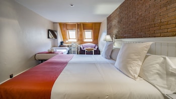 Superior Triple Room