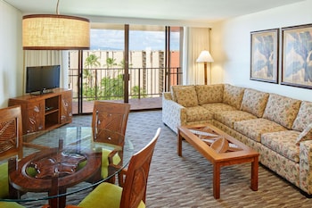 Standard Suite, 1 King Bed with Sofa bed