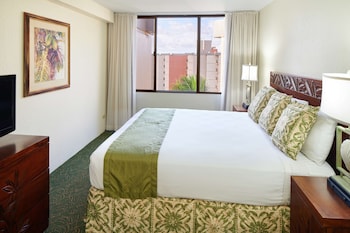 Standard Suite, 1 King Bed with Sofa bed