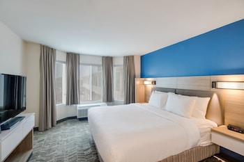 Room, Multiple Beds, Hearing Accessible (Roll-in Shower)