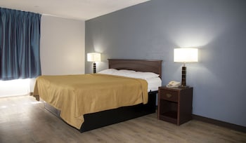 Standard Room, 1 King Bed, Non Smoking