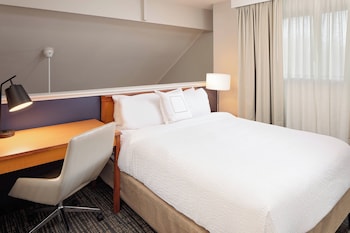 Premium Studio Suite, 2 Bedrooms (Penthouse Suite)