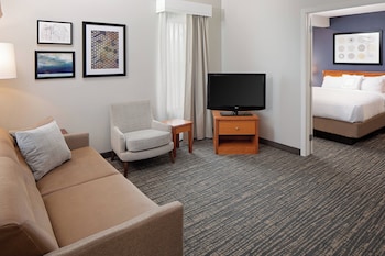 Premium Studio Suite, 2 Bedrooms (Penthouse Suite)