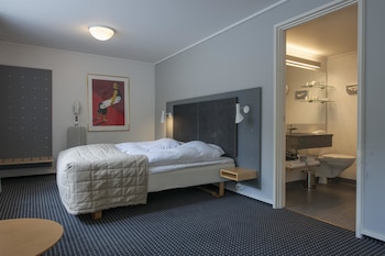 Double Room, Annex Building