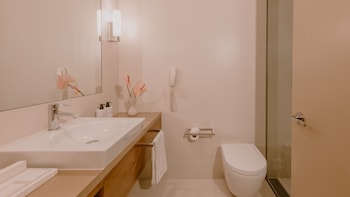 Classic Double Room, 2 Double Beds (High Floor)