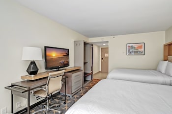 Standard Room, Multiple Beds, Courtyard View