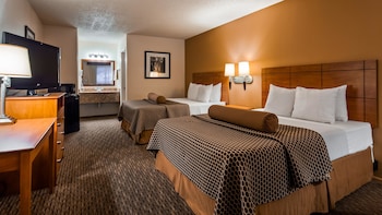Standard Room, 2 Queen Beds, Non Smoking, Refrigerator & Microwave