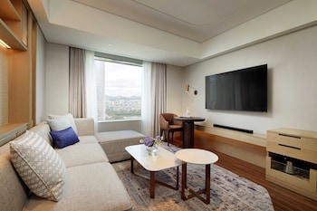 JUNIOR SUITE HOLLYWOOD DOUBLE DOUBLE