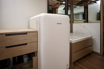 RESIDENTIAL DELUXE DOUBLE