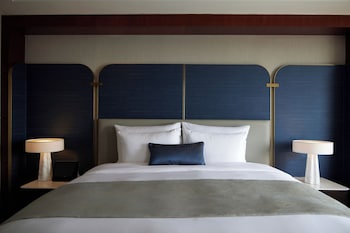 DELUXE SUITE DOUBLE