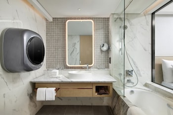 RESIDENTIAL DELUXE DOUBLE DOUBLE