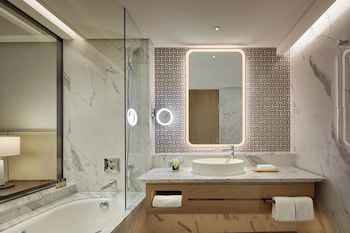 JUNIOR SUITE HOLLYWOOD DOUBLE DOUBLE
