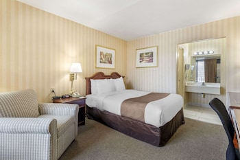 Standard Room, 1 Queen Bed, Non Smoking