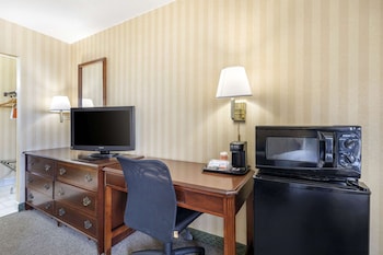 Standard Room, 1 Queen Bed, Non Smoking