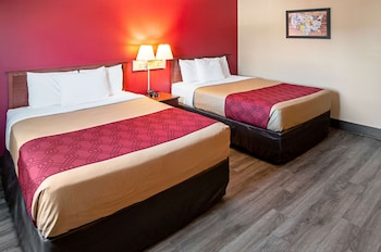 Standard Room, 2 Queen Beds, Non Smoking