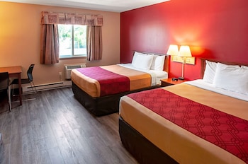 Standard Room, 2 Queen Beds, Non Smoking