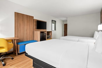 Deluxe Room, 2 Queen Beds