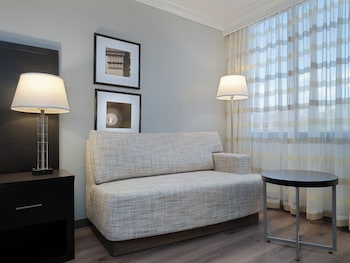 Club Room, 1 King Bed (Premium)