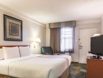 Room, 1 King Bed, Accessible (Mobility/Hearing Impaired Accessible)