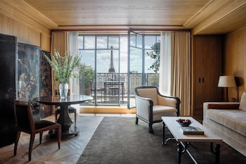Suite Ciel de Paris - 2 Bedrooms.