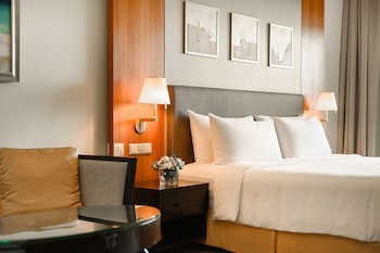Standard Room, 1 King Bed, Terrace, Sea View (Kinabalu)
