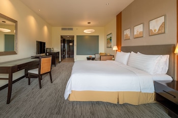 Standard Room, 1 King Bed, Terrace, Sea View (Kinabalu)